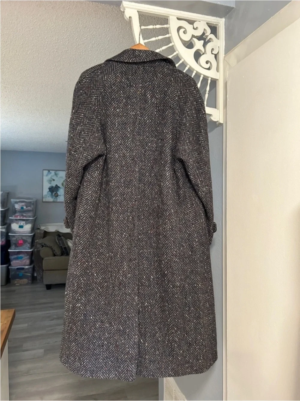 80s Donegal Tweed Men’s Wool Tweed Coat Herringbone Overcoat Made in Ireland